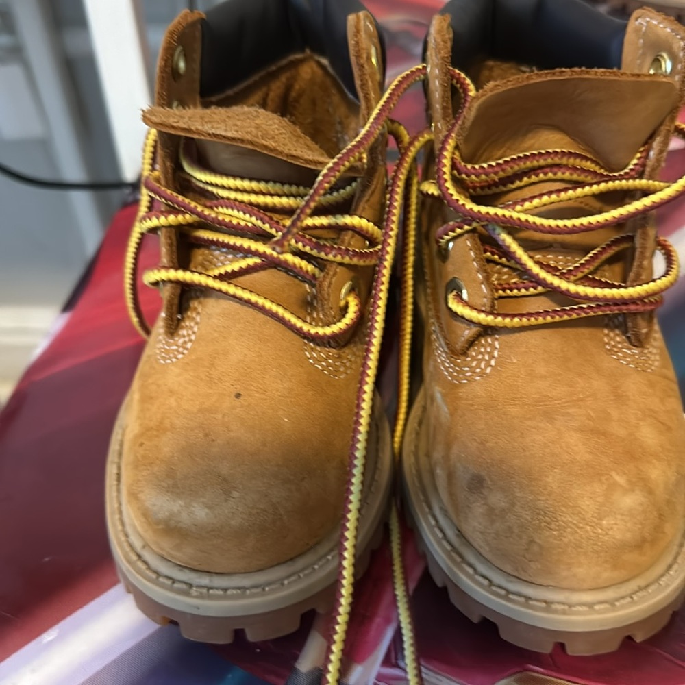 Timberlands 2 - Picture 2 of 3